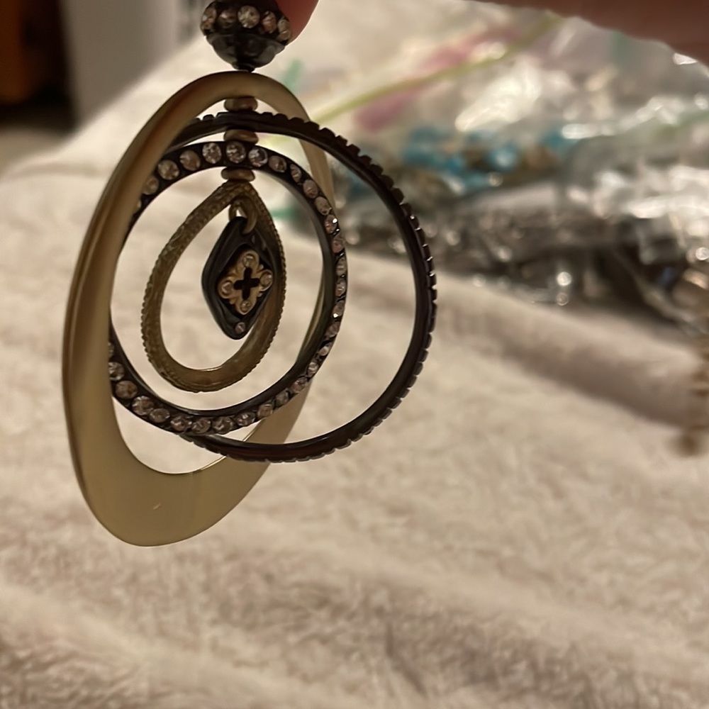 Chico’s necklace
